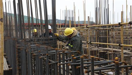 【奮戰80天·沖刺四季度】頂著嚴寒趕工期 干勁十足沖產值